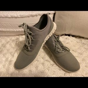 Gray athletic shoes